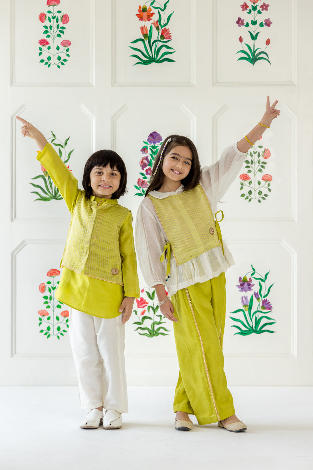 Regal Kurta Set- Earthy Lime Green
