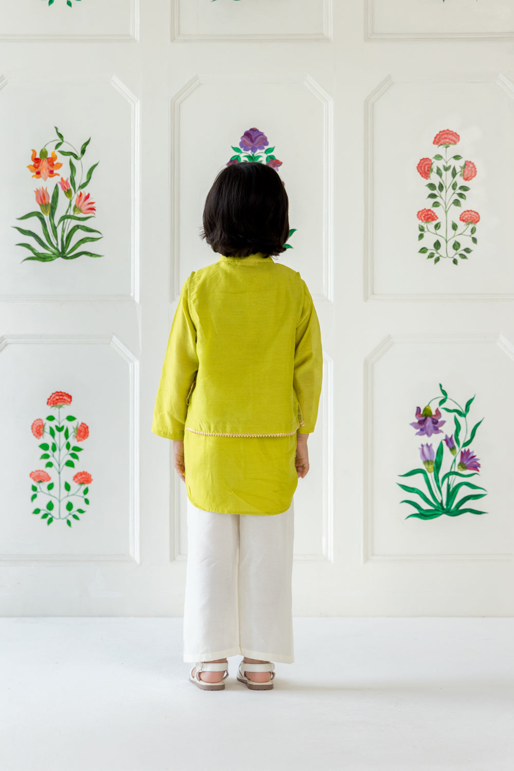 Regal Kurta Set- Earthy Lime Green