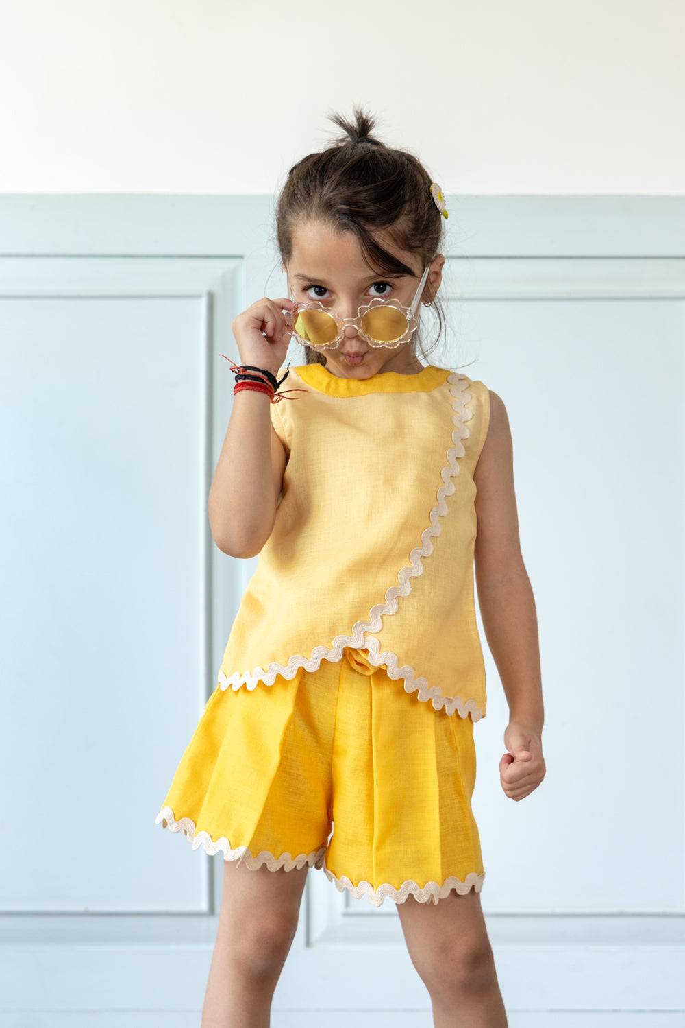Sunshine Ombre Top With Bermuda Pleated Shorts