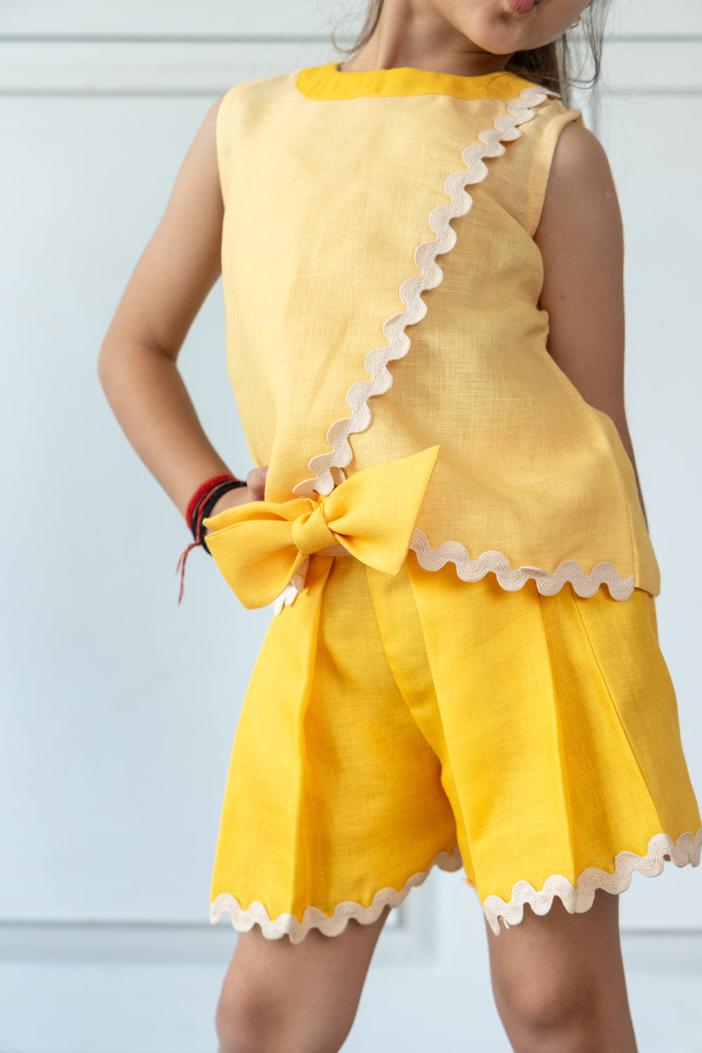 Sunshine Ombre Top With Bermuda Pleated Shorts