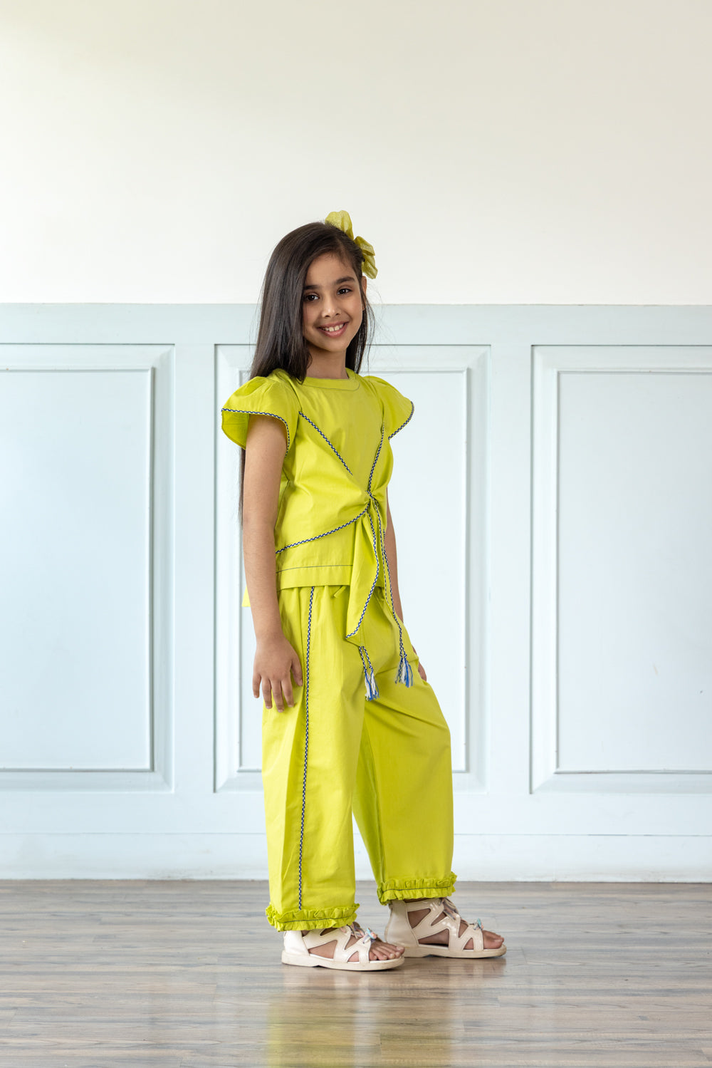 Knotted Bow Top With Culottes