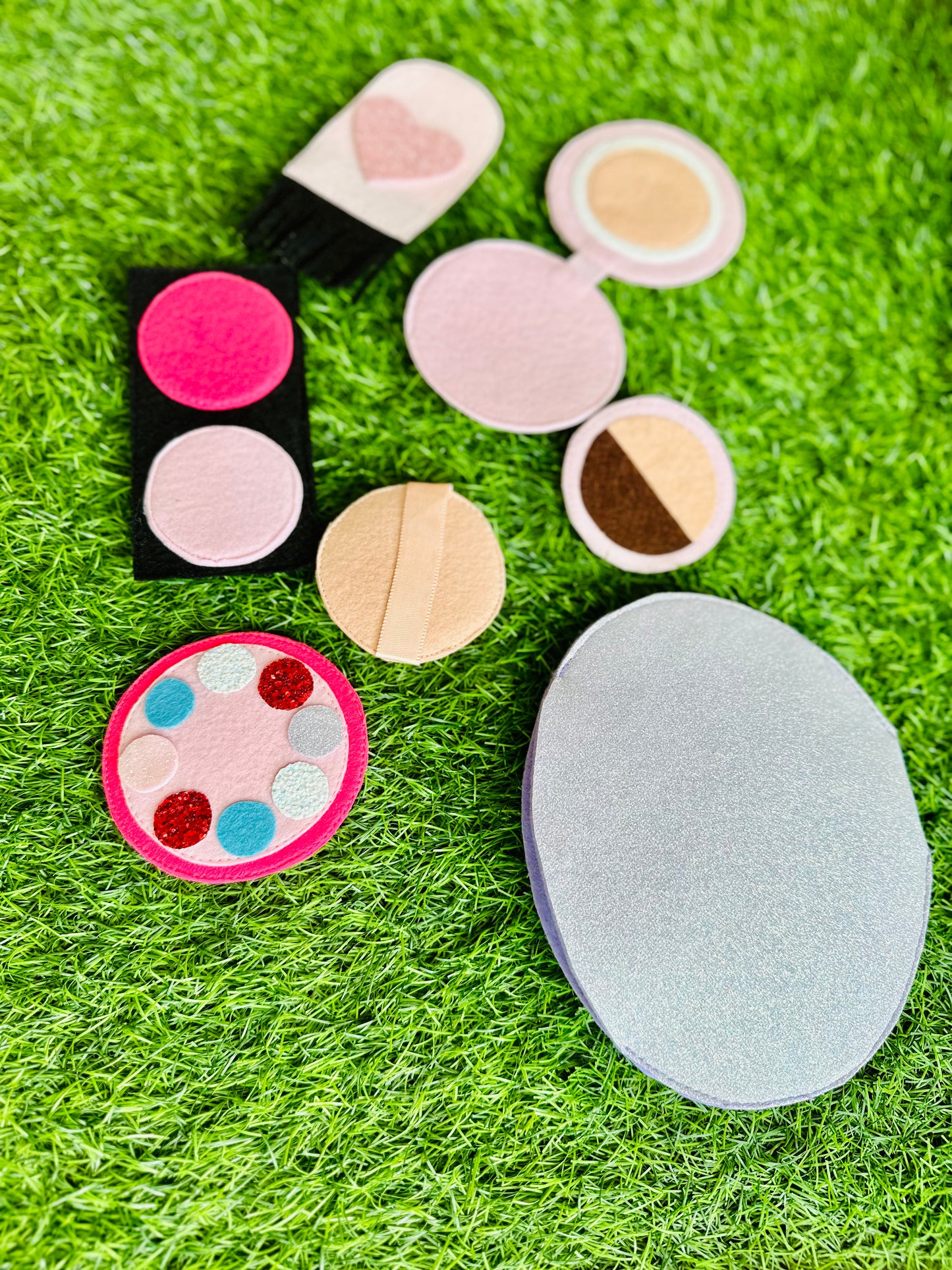 Unicorn Travel-Friendly Dollhouse