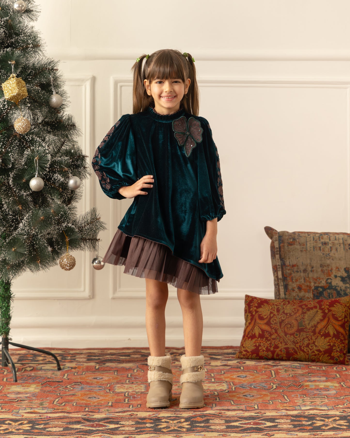 Embroidered Velvet Dress- Emrald Green