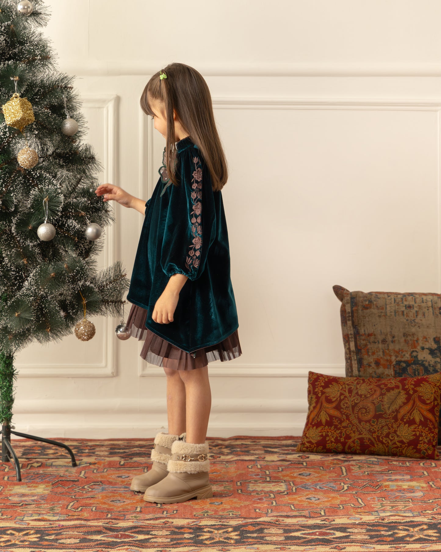 Embroidered Velvet Dress- Emrald Green