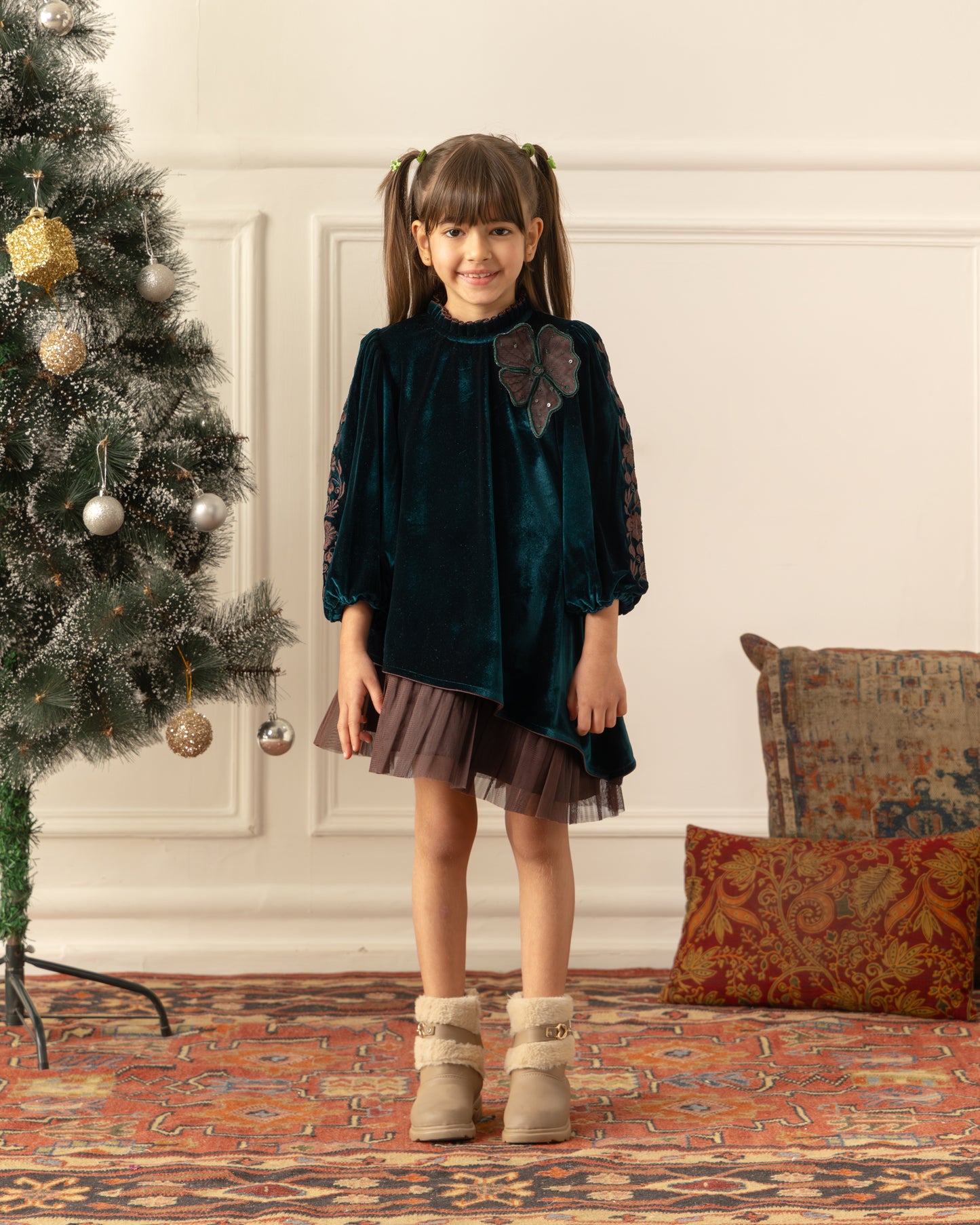 Embroidered Velvet Dress- Emrald Green