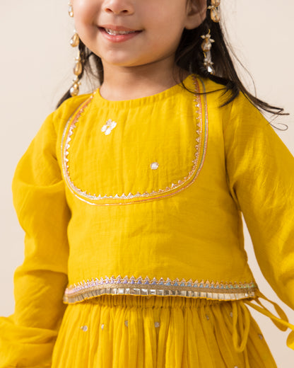 Ruhaani Yellow Lehenga Set